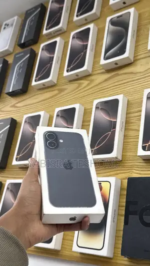 New Apple iPhone 16 128 GB Black