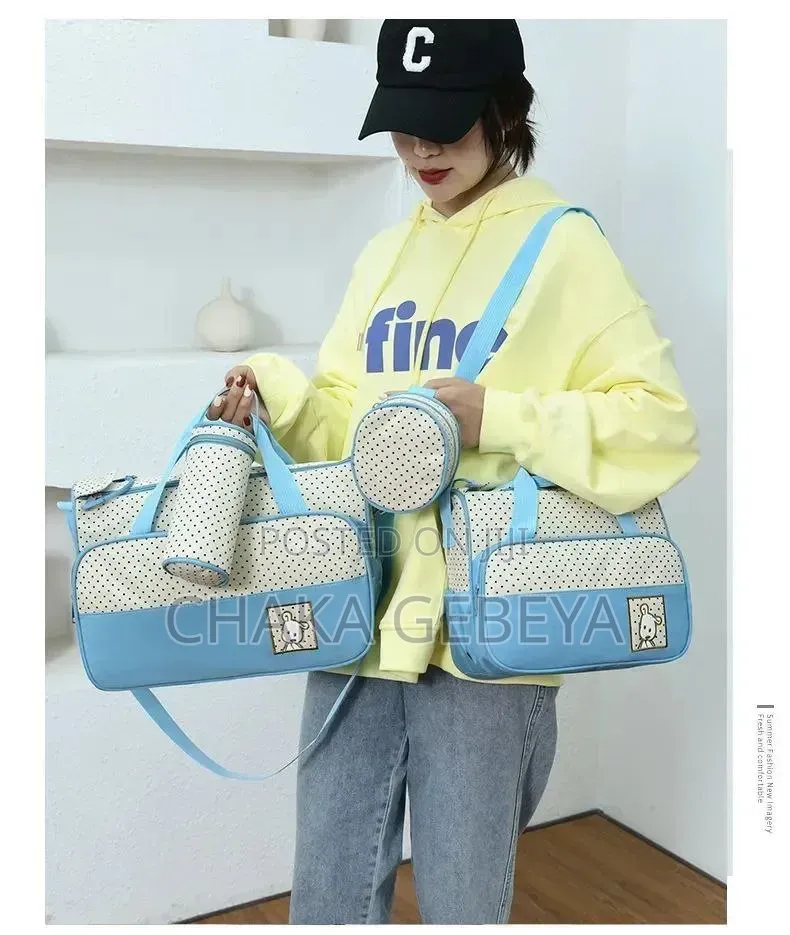 5‐Piece Baby Diaper Bag Set – Complete Travel Kit – Free Delivery