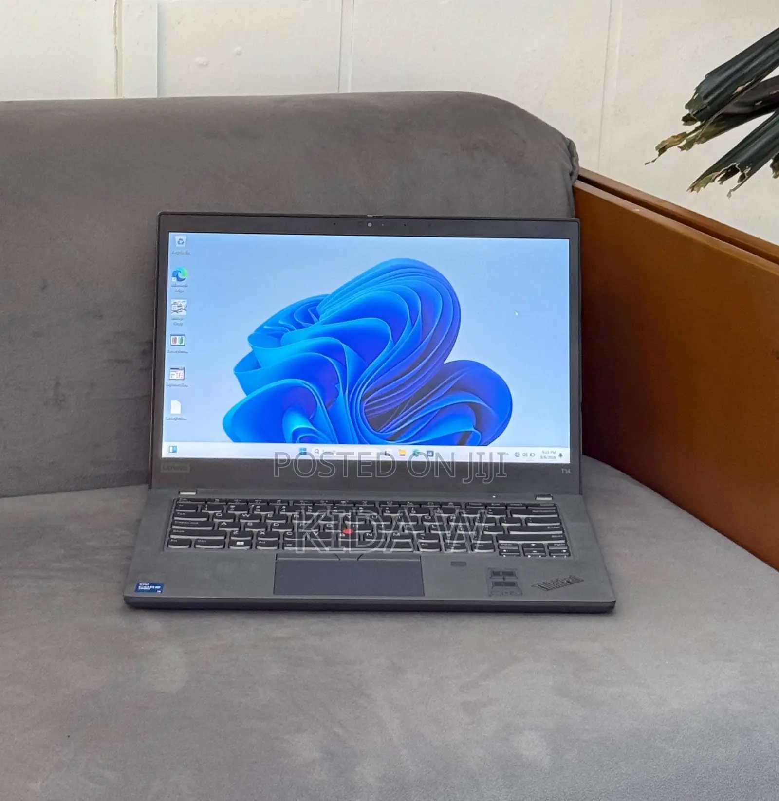 New Laptop Lenovo ThinkPad T14 16GB Intel Core i5 SSD 512GB