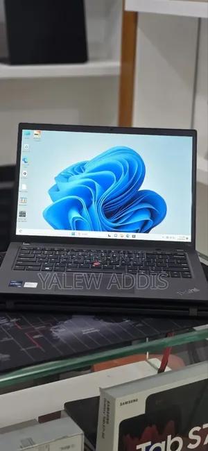New Laptop Lenovo ThinkPad T14s G4 16GB Intel Core i7 SSD 512GB
