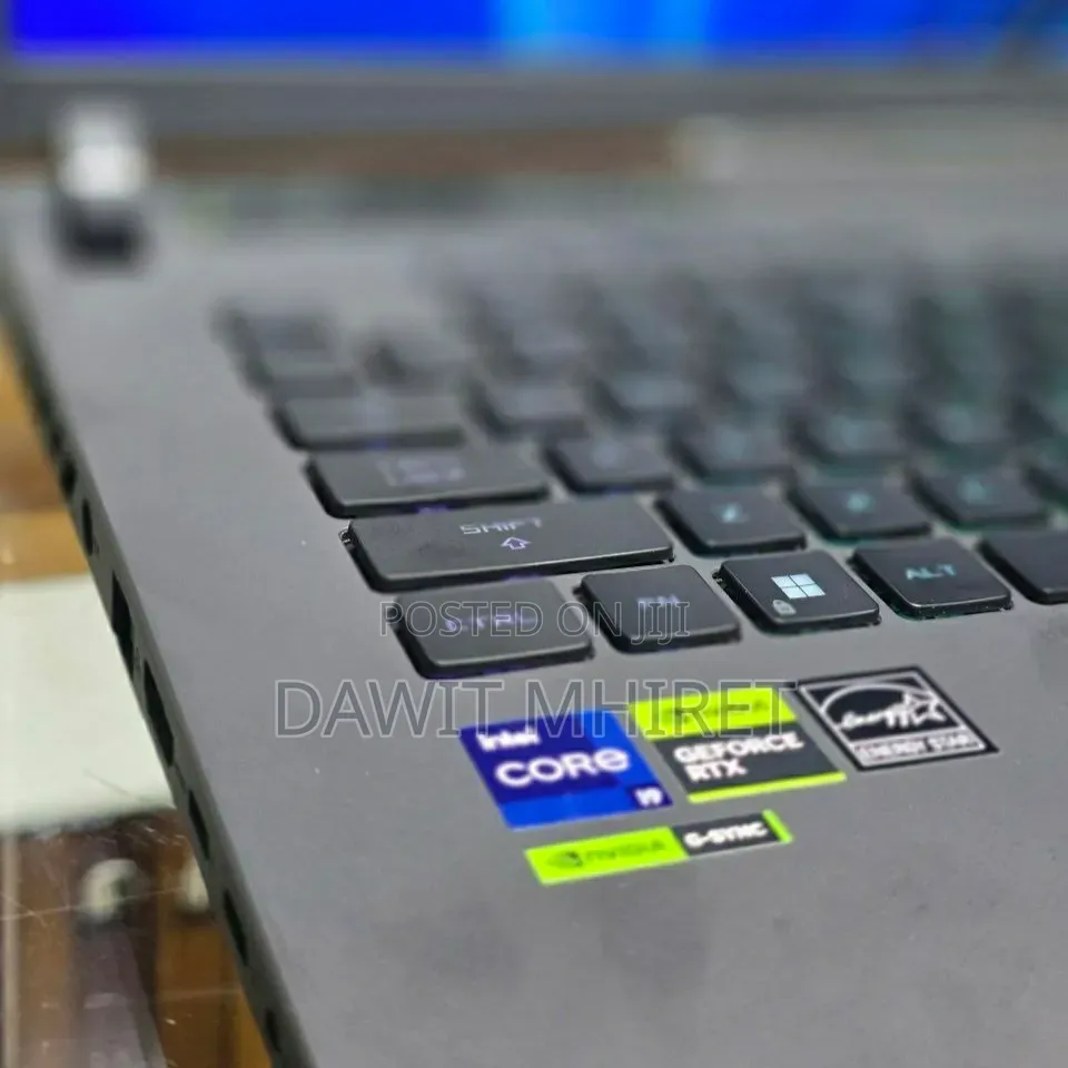 New Laptop Microsoft Surface Pro 7 8GB Intel Core i5 SSD 256GB