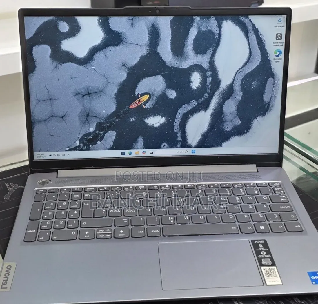 New Laptop Lenovo Ideapad 3 8GB Intel Core i5 SSD 512GB
