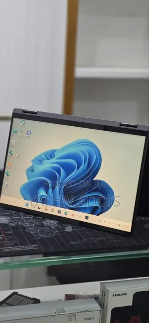 New Laptop Lenovo Yoga 3 16GB Intel Core Ultra 5 SSD 512GB