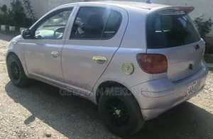 Toyota Vitz 2004