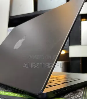 New Laptop Apple MacBook Pro 2024 M4 Max 48GB Apple M4 Max SSD 2T