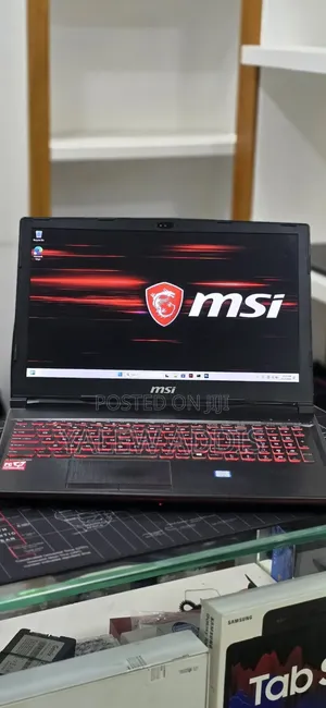 New Laptop MSI GP75 Leopard 16GB Intel Core i7 SSD 256GB
