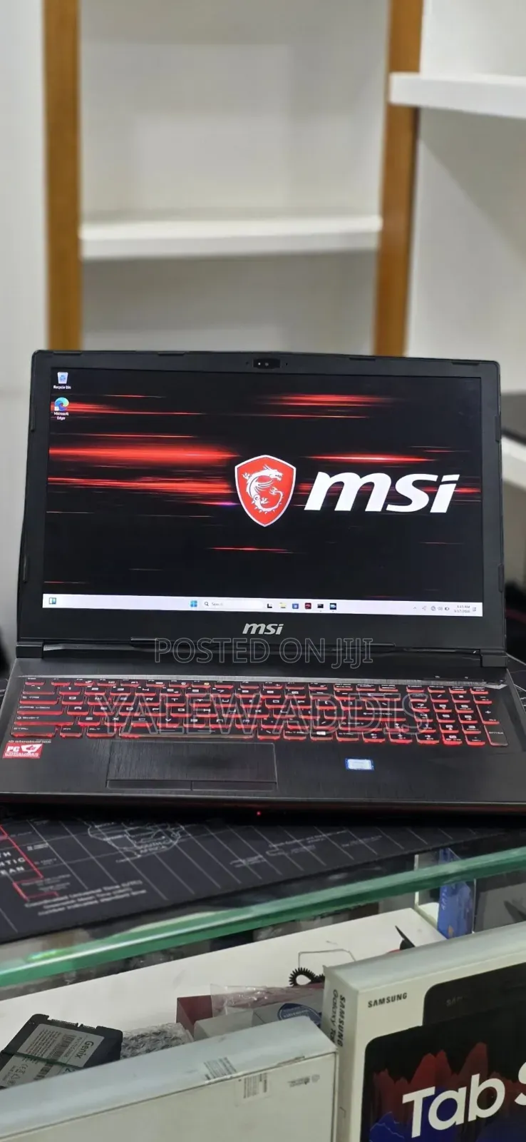 New Laptop MSI GP75 Leopard 16GB Intel Core i7 SSD 256GB