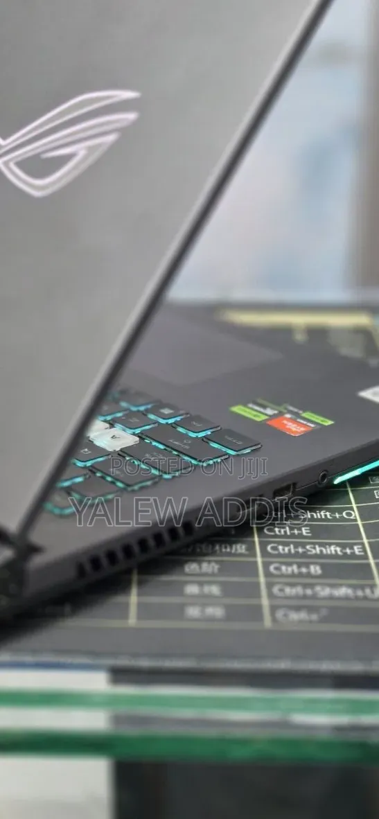 New Laptop Asus G71G 16GB AMD Ryzen 9 SSD 1T