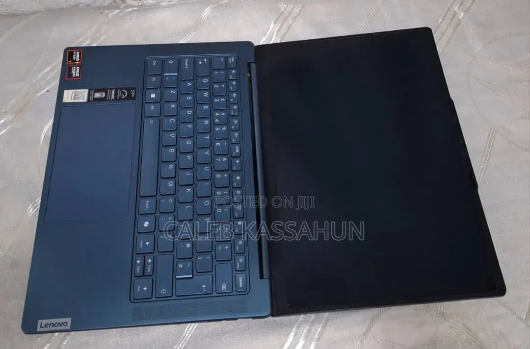Laptop Lenovo Yoga 700 16GB AMD Ryzen SSD 512GB