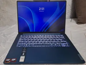 Laptop Lenovo Yoga 700 16GB AMD Ryzen SSD 512GB