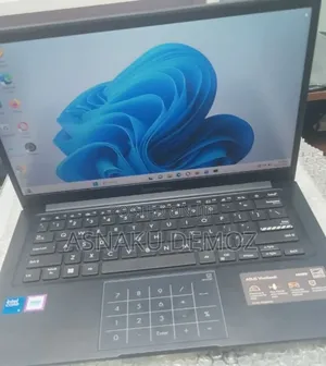 New Laptop Asus Vivobook 14 16GB Intel Core i5 SSD 512GB
