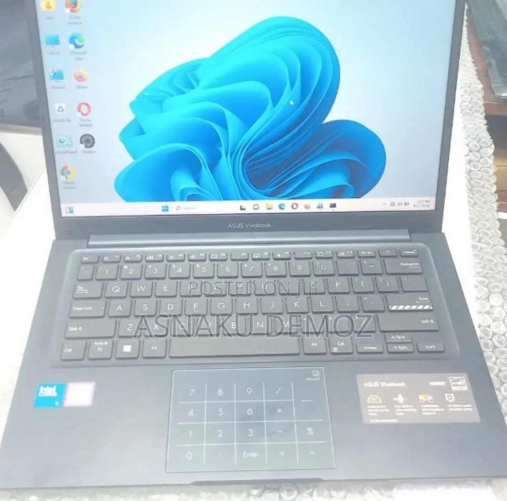 New Laptop Asus Vivobook 14 16GB Intel Core i5 SSD 512GB