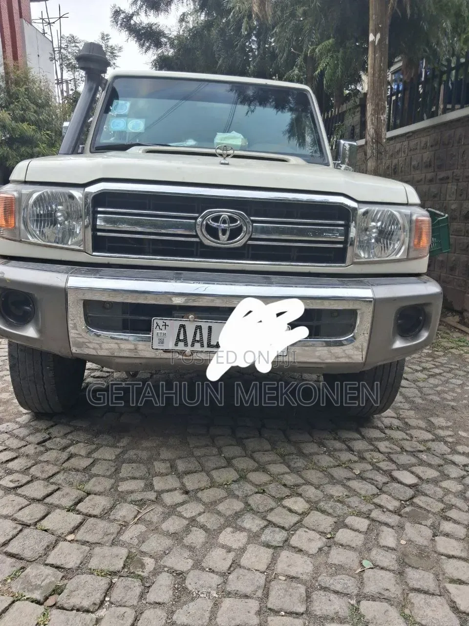 Toyota Land Cruiser 2017 White