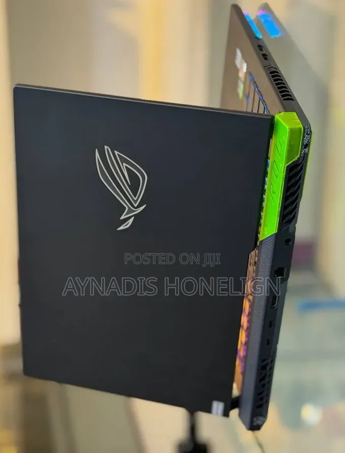 New Laptop Asus ROG Strix G15 16GB AMD Ryzen 9 SSD 512GB