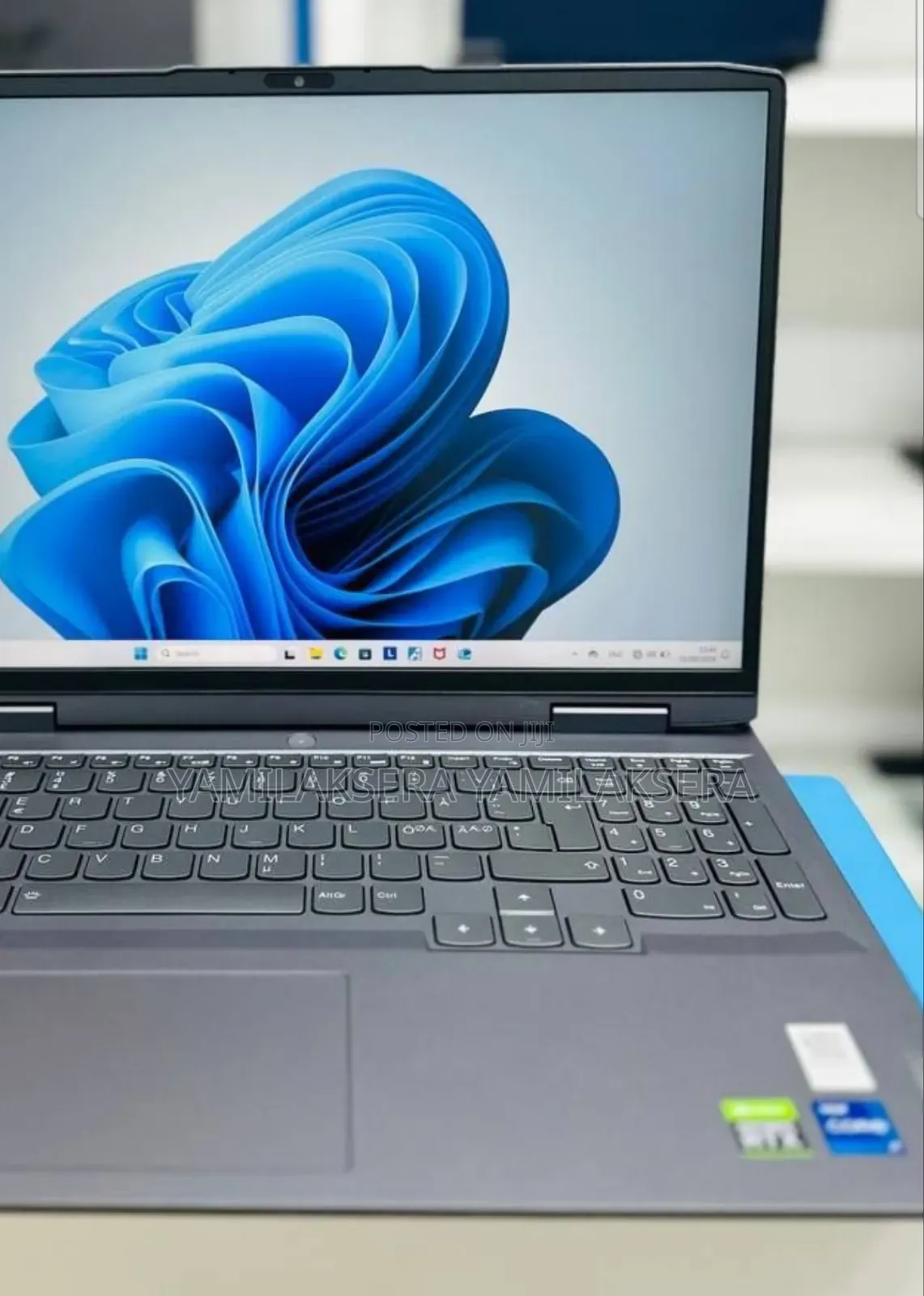 New Laptop Lenovo LOQ 15ARP9 16GB Intel Core i7 SSD 1T