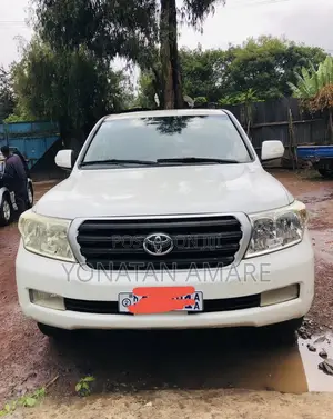Toyota Land Cruiser 2009 White