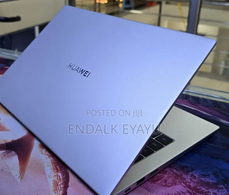 New Laptop Huawei MateBook D 14 16GB Intel Core i5 SSD 512GB