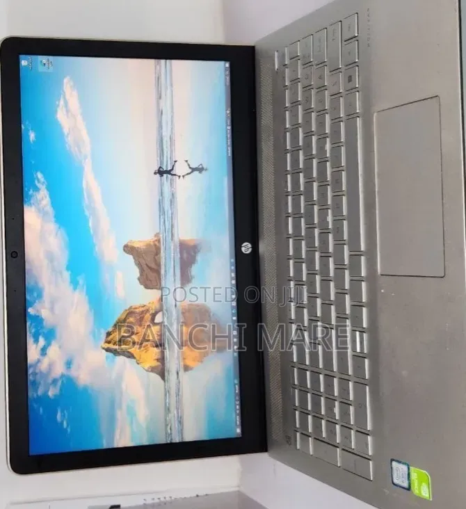 New Laptop HP Pavilion 15 8GB Intel Core i5 HDD 1T