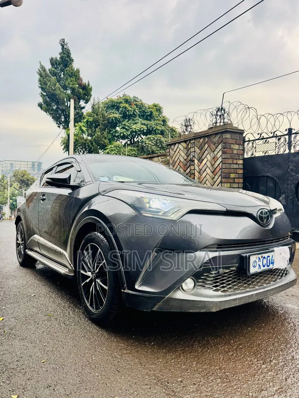 Toyota C-HR Limited FWD 2020 Gray
