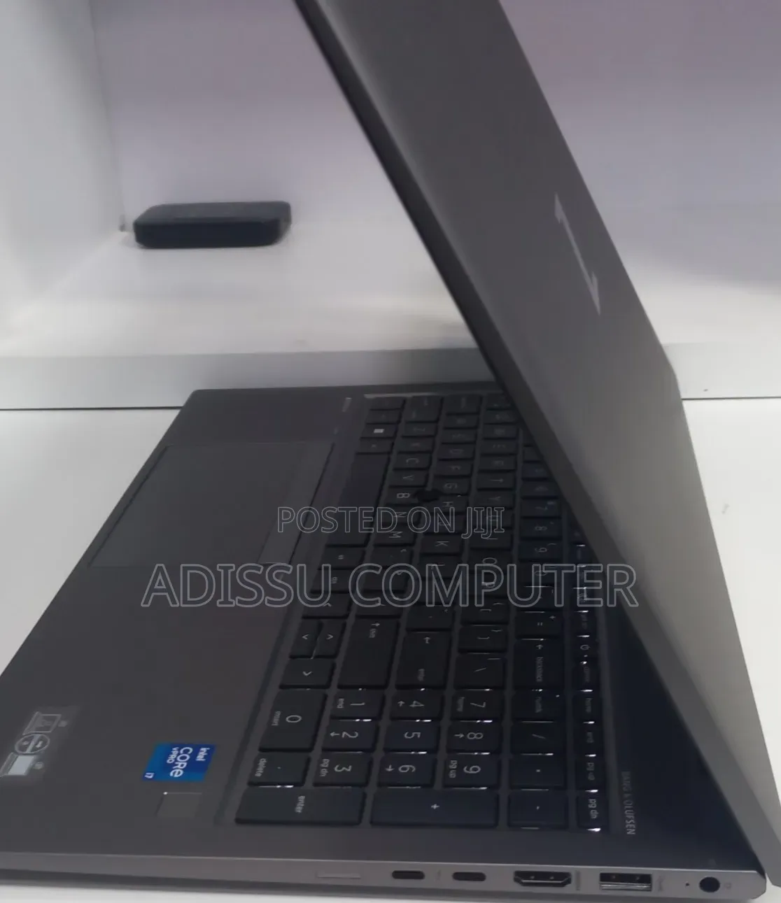 New Laptop HP ZBook Firefly G8 16GB Intel Core i7 SSD 512GB