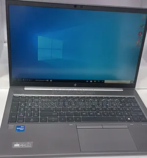 New Laptop HP ZBook Firefly G8 16GB Intel Core i7 SSD 512GB