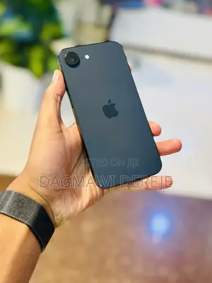 New Apple iPhone 16e 128 GB Black