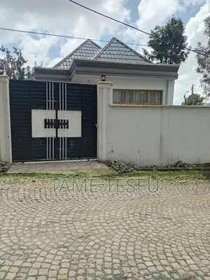 Furnished 3bdrm Villa in ኮቶቤ, Yeka for sale