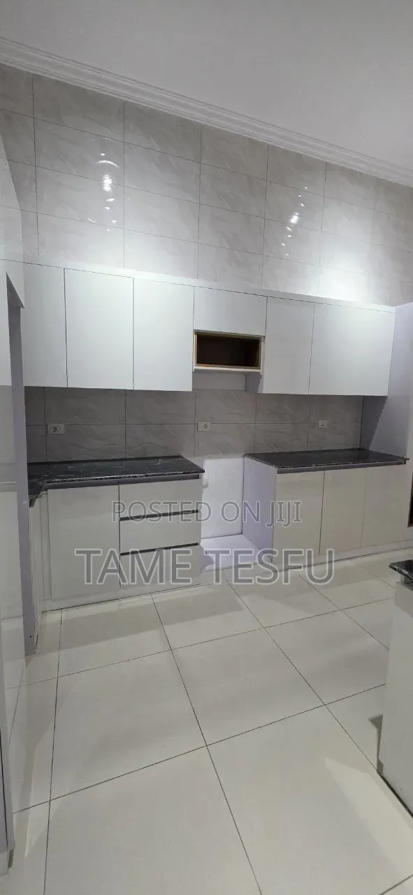 Furnished 3bdrm Villa in ኮቶቤ, Yeka for sale