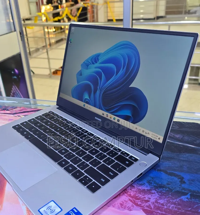 New Laptop Huawei MateBook D 14 16GB Intel Core i5 SSD 512GB