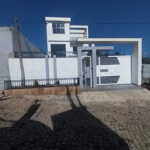 Furnished 8bdrm House in Cmc, Yeka for sale
