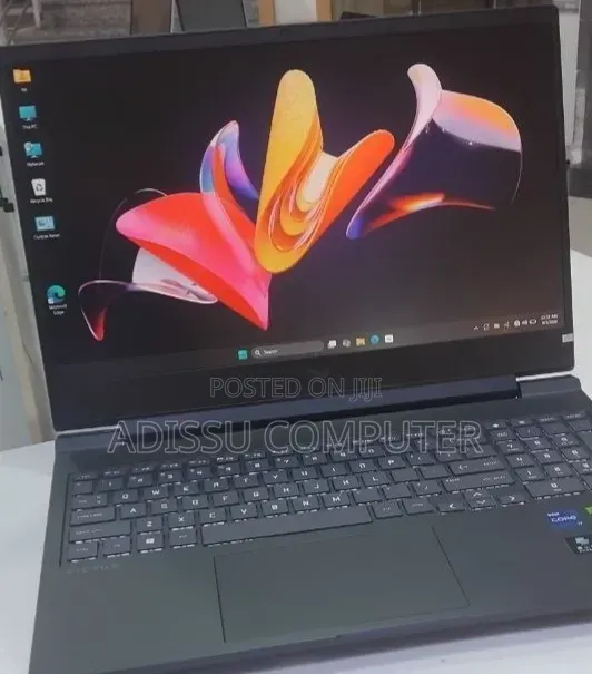 New Laptop HP Victus 16 16GB Intel Core i7 SSD 1T