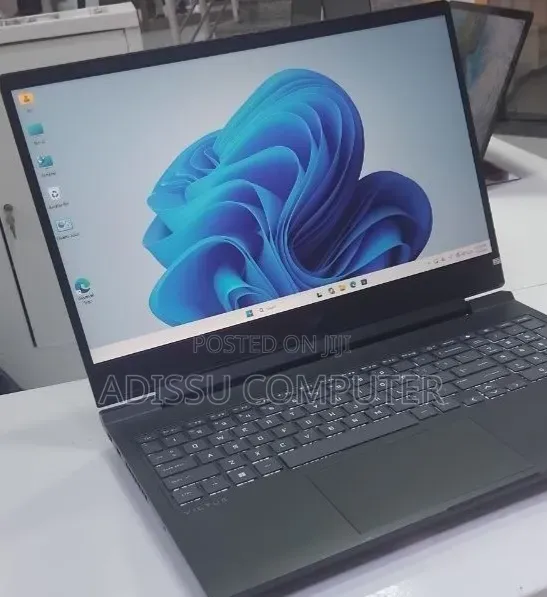 New Laptop HP Victus 16 16GB Intel Core i7 SSD 1T