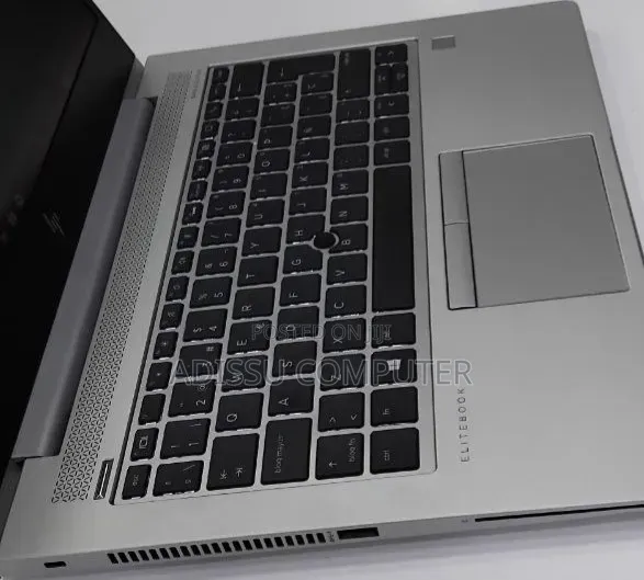 New Laptop HP EliteBook 830 G5 8GB Intel Core i5 SSD 512GB