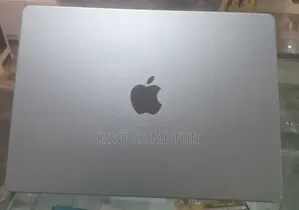 New Laptop Apple MacBook Air 2024 M3 8GB Apple M3 SSD 512GB