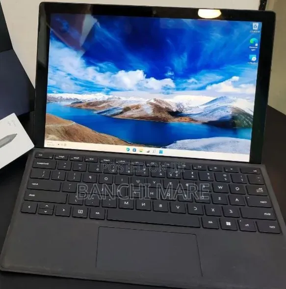 New Laptop Microsoft Surface Pro 7+ 16GB Intel Core i7 SSD 512GB