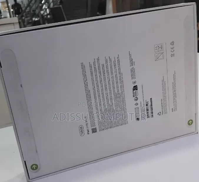 New Apple iPad (2025) 128 GB