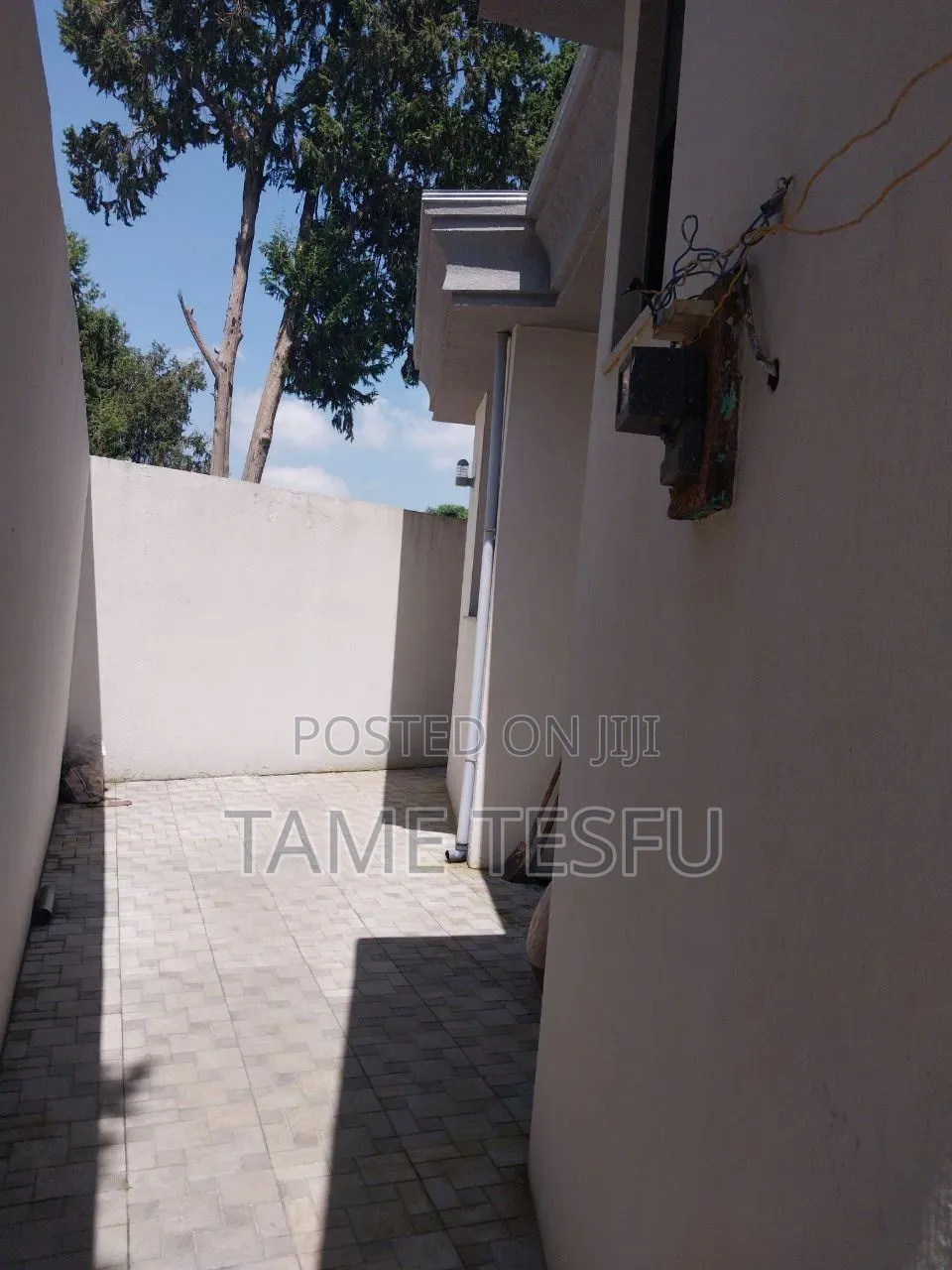 Furnished 3bdrm Villa in Kotobe, Yeka for sale