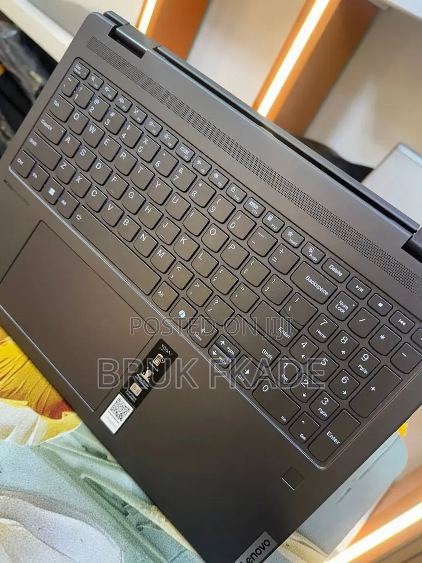 New Laptop Lenovo ThinkPad Yoga 16GB Intel Core Ultra 7 SSD 1T