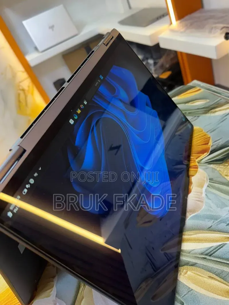 New Laptop Lenovo ThinkPad Yoga 16GB Intel Core Ultra 7 SSD 1T
