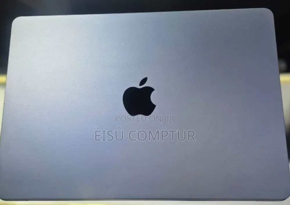 New Laptop Apple MacBook Air 2024 M3 8GB Apple M3 SSD 256GB