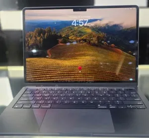 New Laptop Apple MacBook Air 2024 M3 8GB Apple M3 SSD 256GB