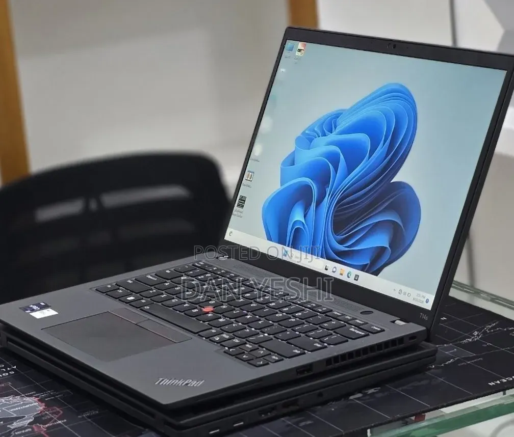 New Laptop Lenovo ThinkPad T14 16GB Intel Core i7 SSD 512GB