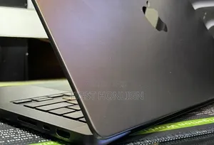 New Laptop Apple MacBook Pro 2024 M4 Max 48GB Apple M4 Max SSD 2T