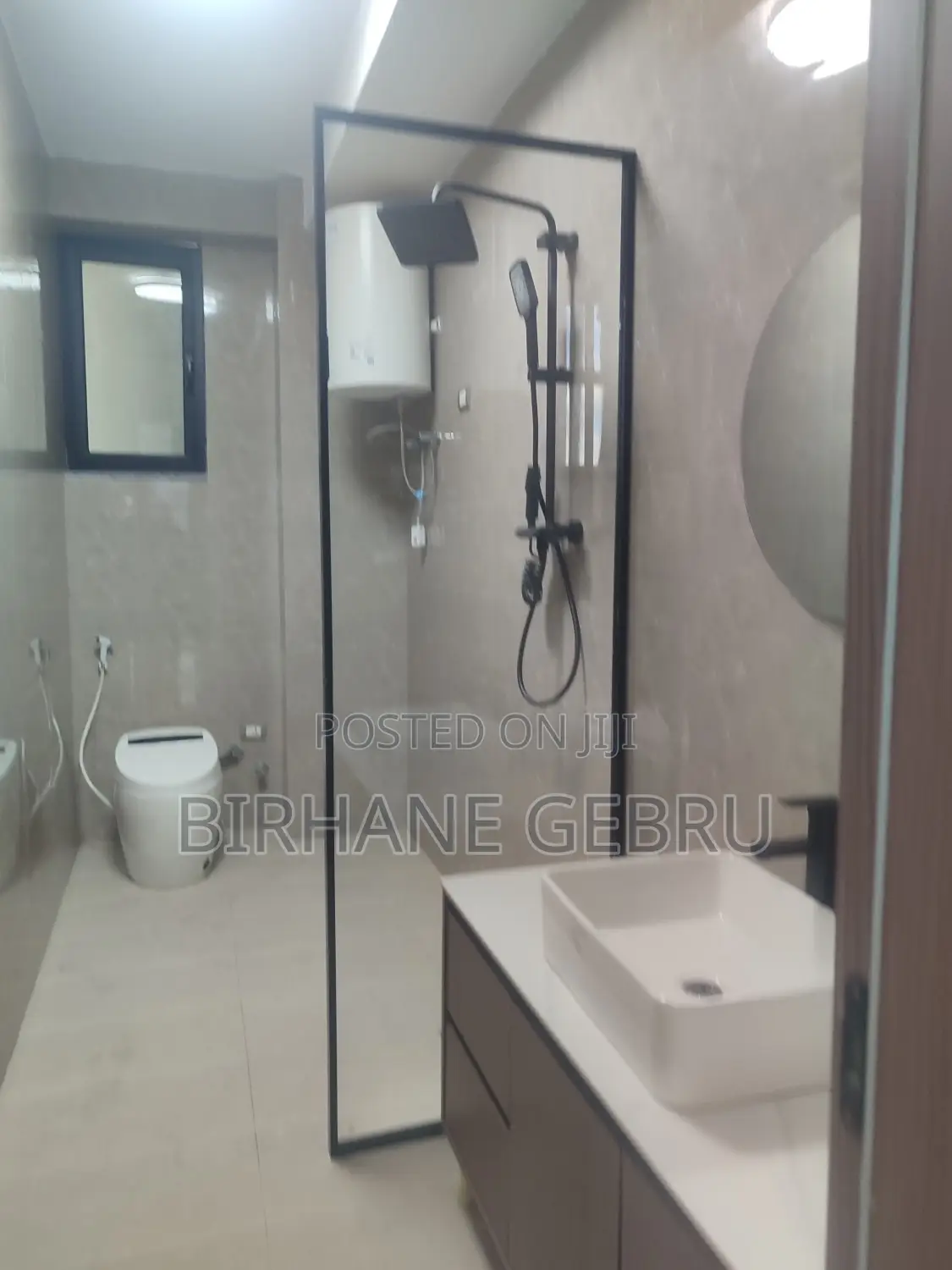 4bdrm Apartment in Luxury Apartiment, Bole for rent