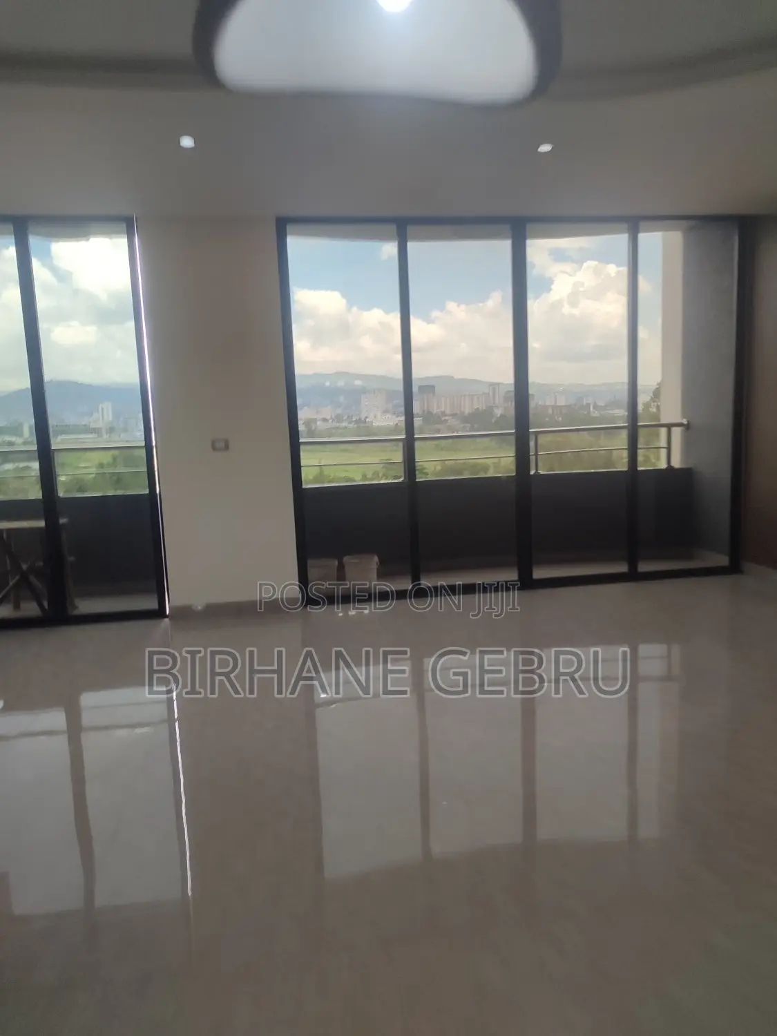 4bdrm Apartment in Luxury Apartiment, Bole for rent