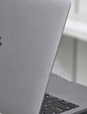 New Laptop Apple MacBook Pro 2019 16GB Intel Core i7 SSD 1T