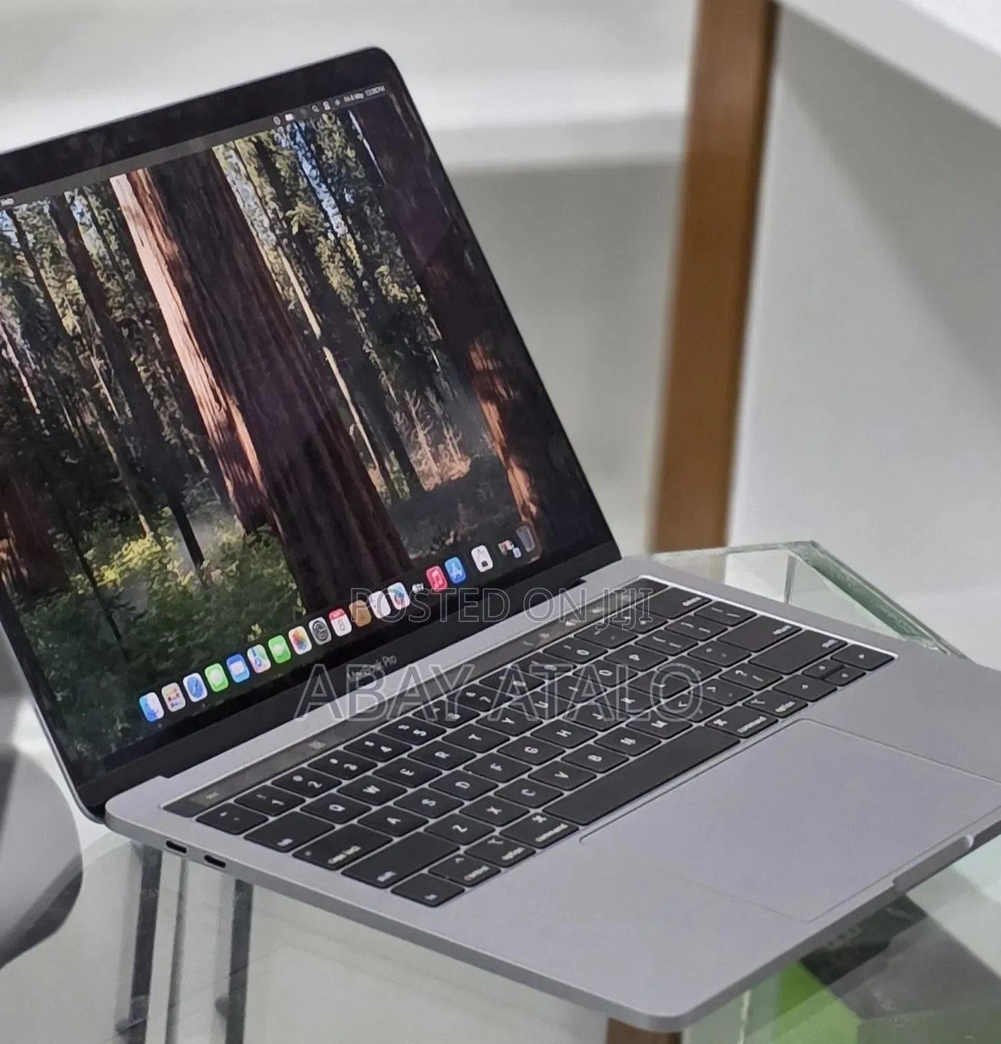New Laptop Apple MacBook Pro 2019 16GB Intel Core i7 SSD 1T