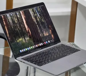 New Laptop Apple MacBook Pro 2019 16GB Intel Core i7 SSD 1T
