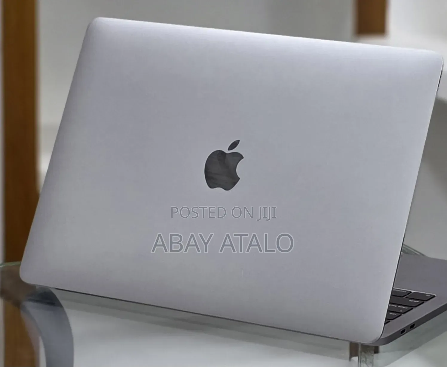 New Laptop Apple MacBook Pro 2019 16GB Intel Core i7 SSD 1T