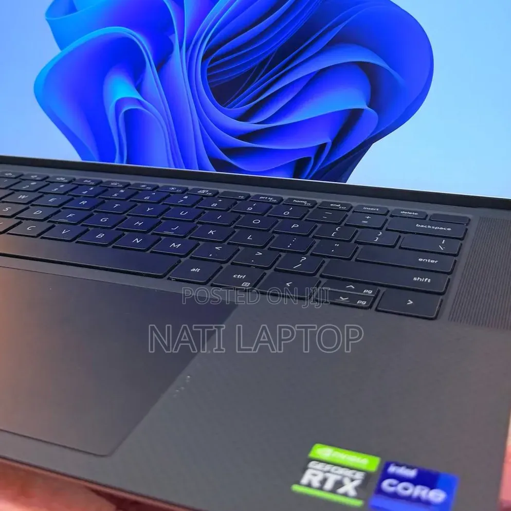 New Laptop Dell Precision 5560 16GB Intel Core i9 SSD 512GB